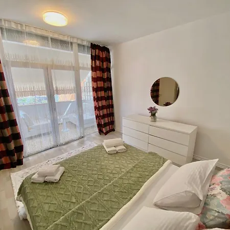 Central Flat Daire *